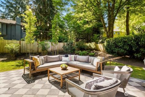 2726 209th Avenue NE Sammamish WA 98074