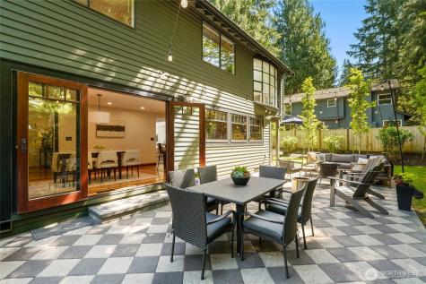2726 209th Avenue NE Sammamish WA 98074