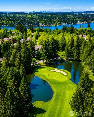 2726 209th Avenue NE Sammamish WA 98074