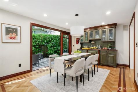 2726 209th Avenue NE Sammamish WA 98074