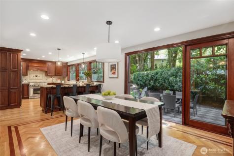 2726 209th Avenue NE Sammamish WA 98074