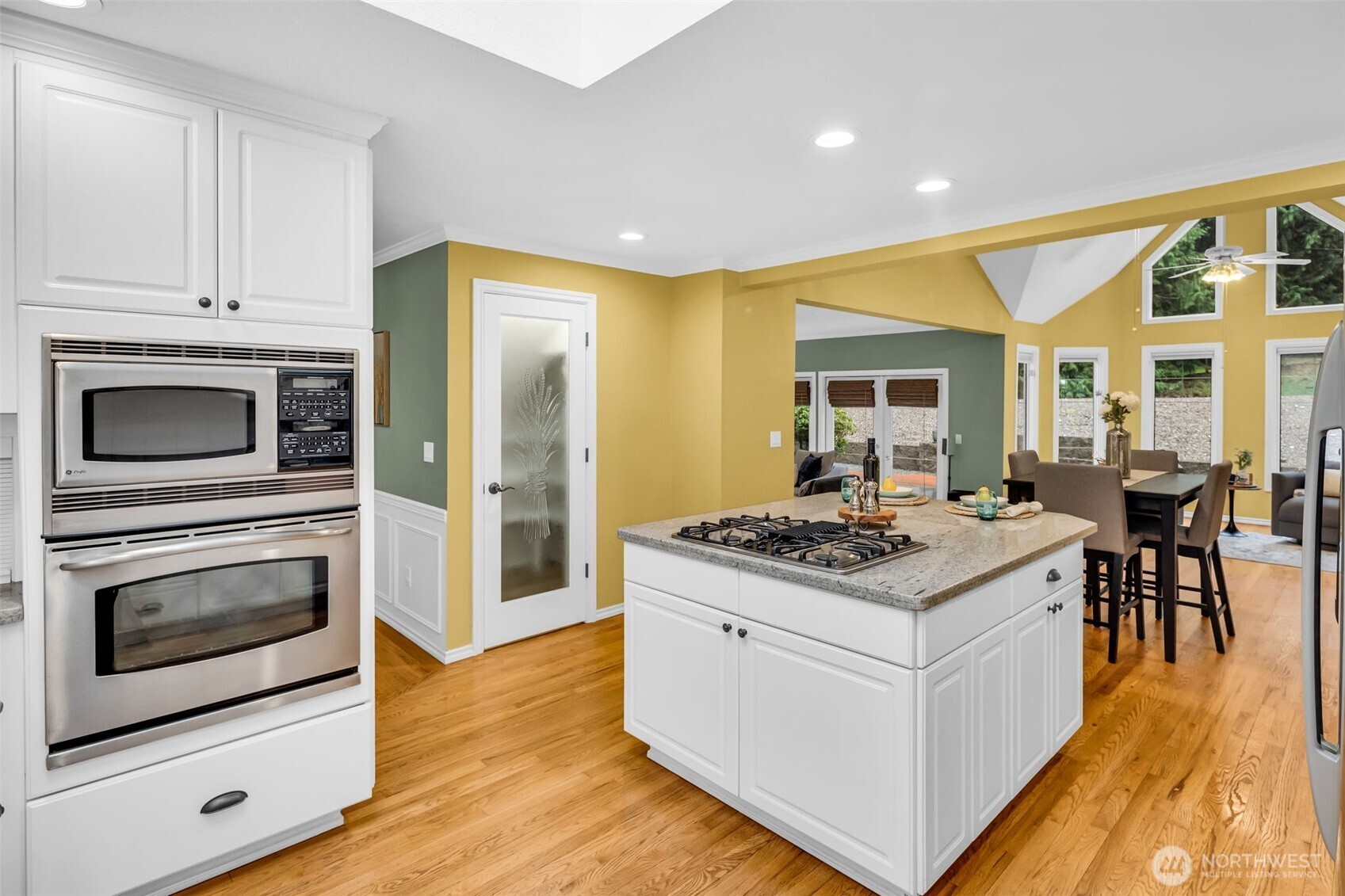 21609 NE 4th Street Sammamish WA 98074
