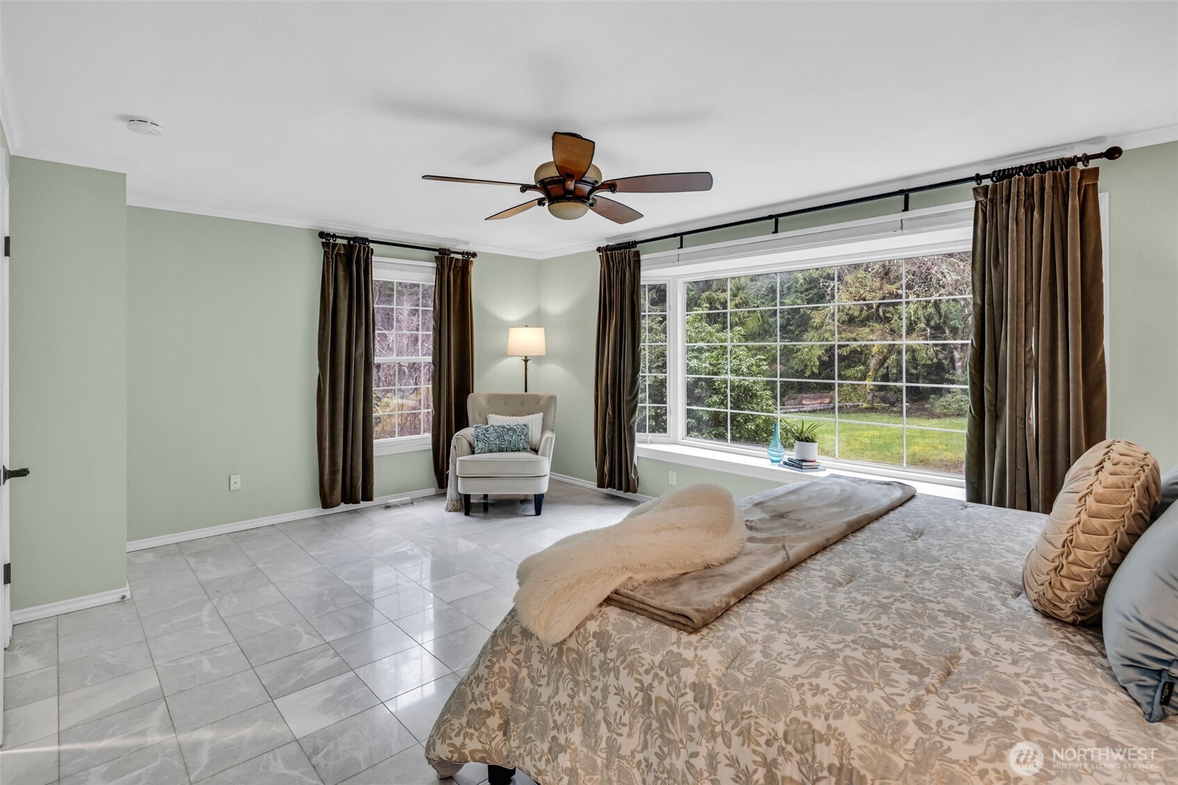 21609 NE 4th Street Sammamish WA 98074