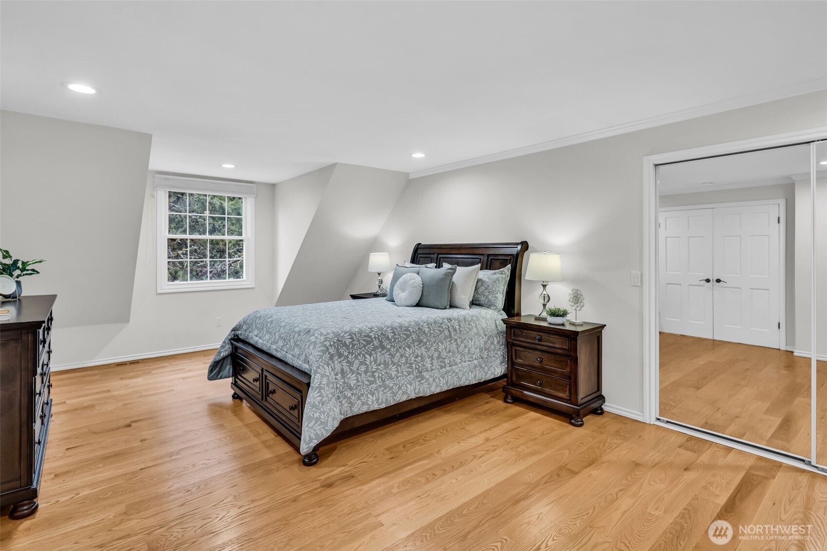 21609 NE 4th Street Sammamish WA 98074
