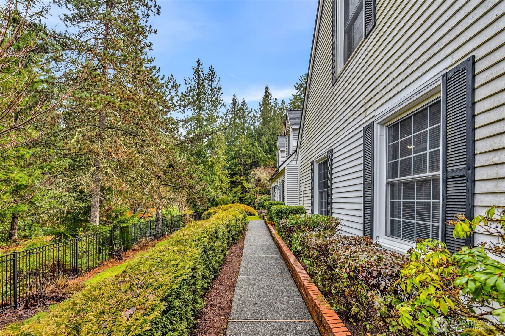 21609 NE 4th Street Sammamish WA 98074