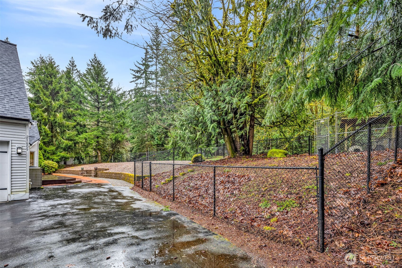 21609 NE 4th Street Sammamish WA 98074