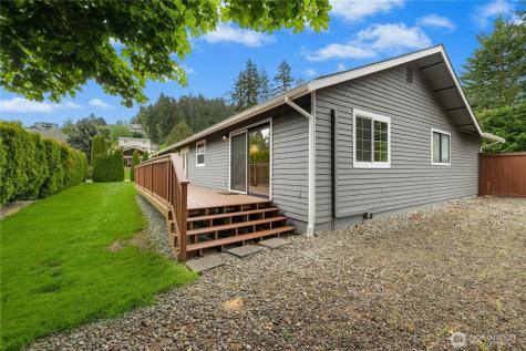 1044 NE Swanson Way Poulsbo WA 98370