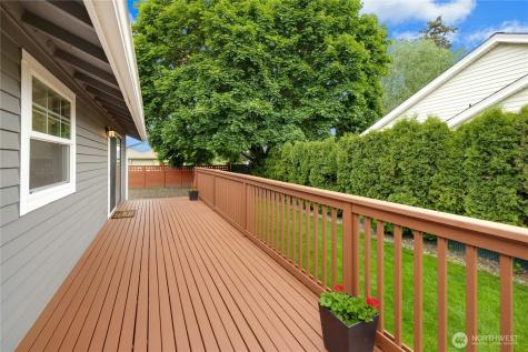 1044 NE Swanson Way Poulsbo WA 98370