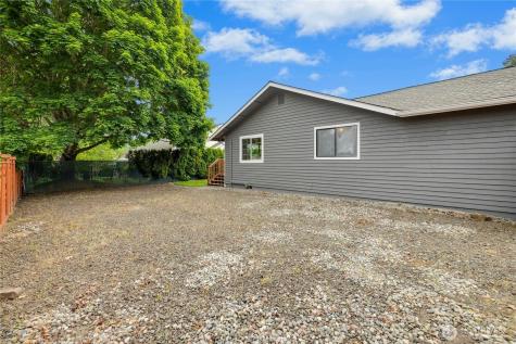 1044 NE Swanson Way Poulsbo WA 98370