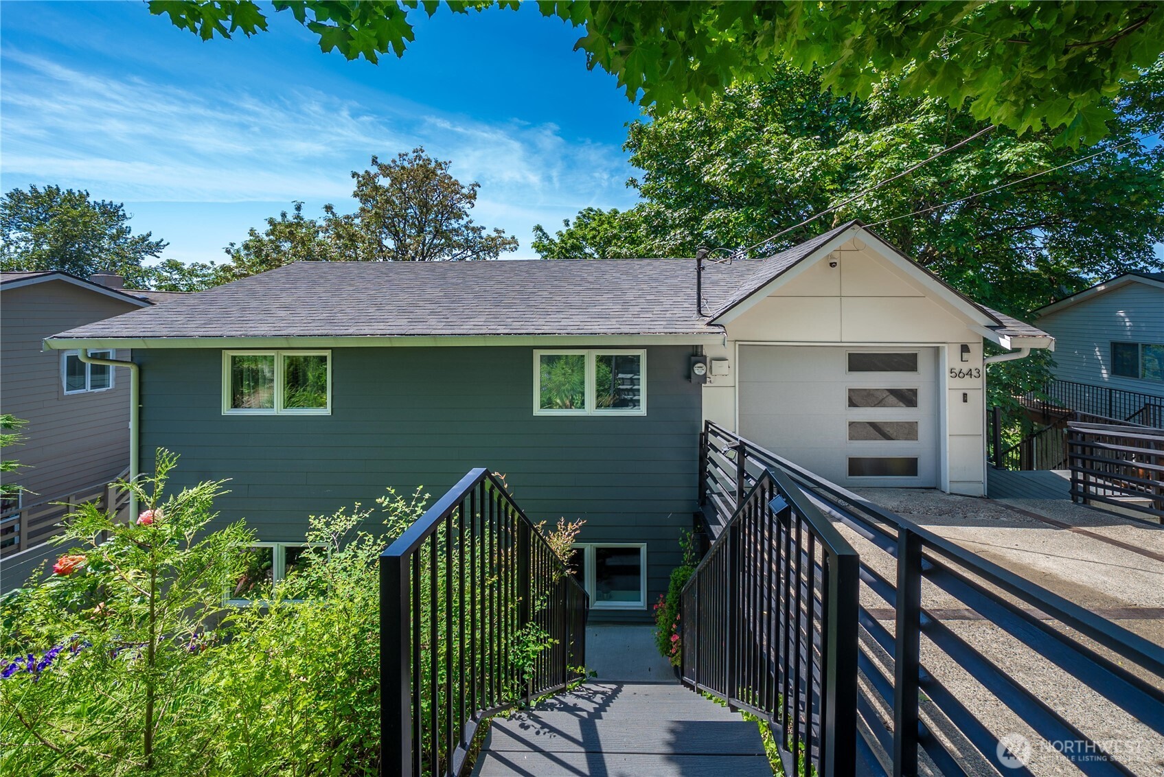 5643 16th Avenue SW Seattle WA 98106