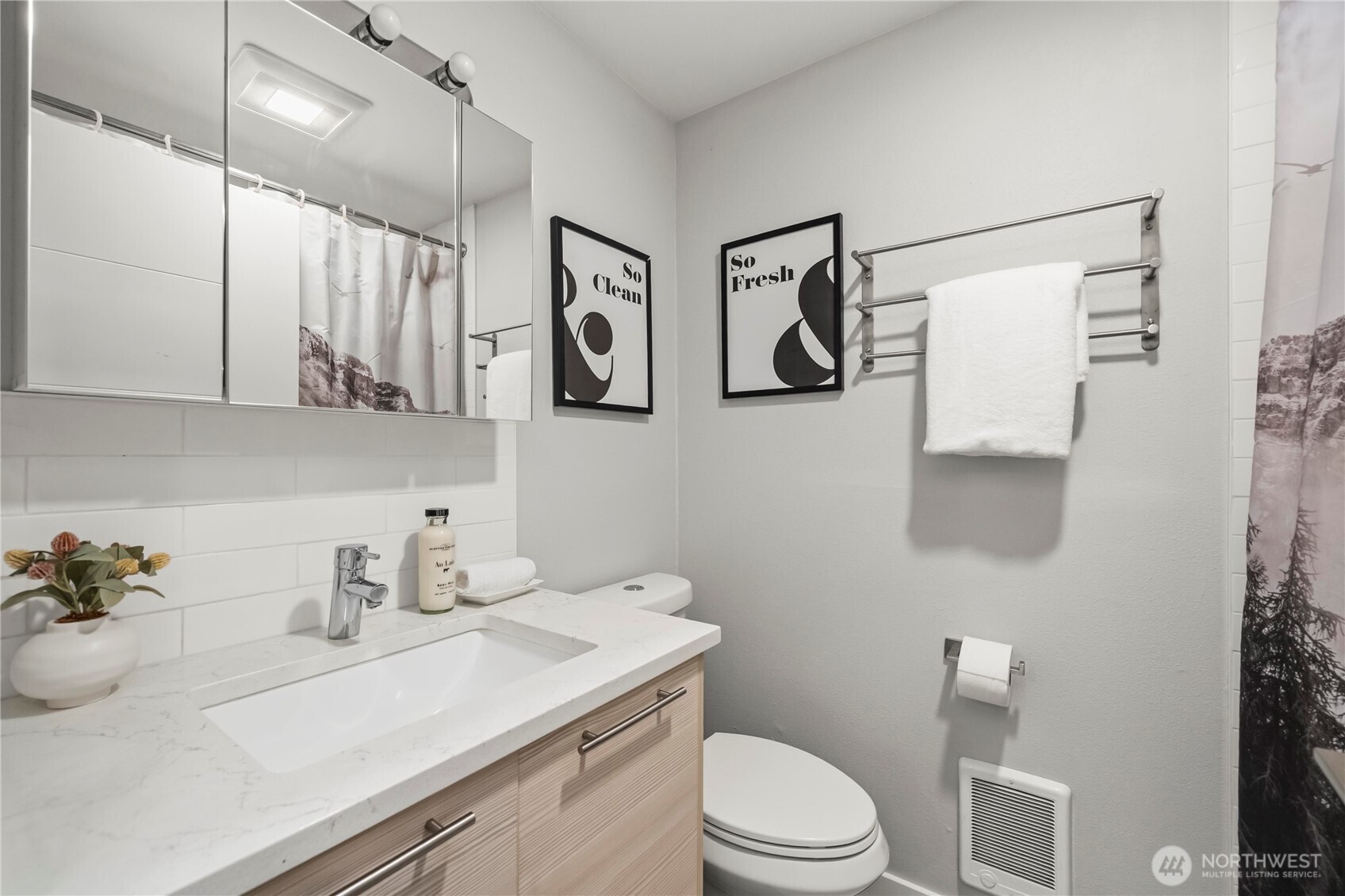 5643 16th Avenue SW Seattle WA 98106