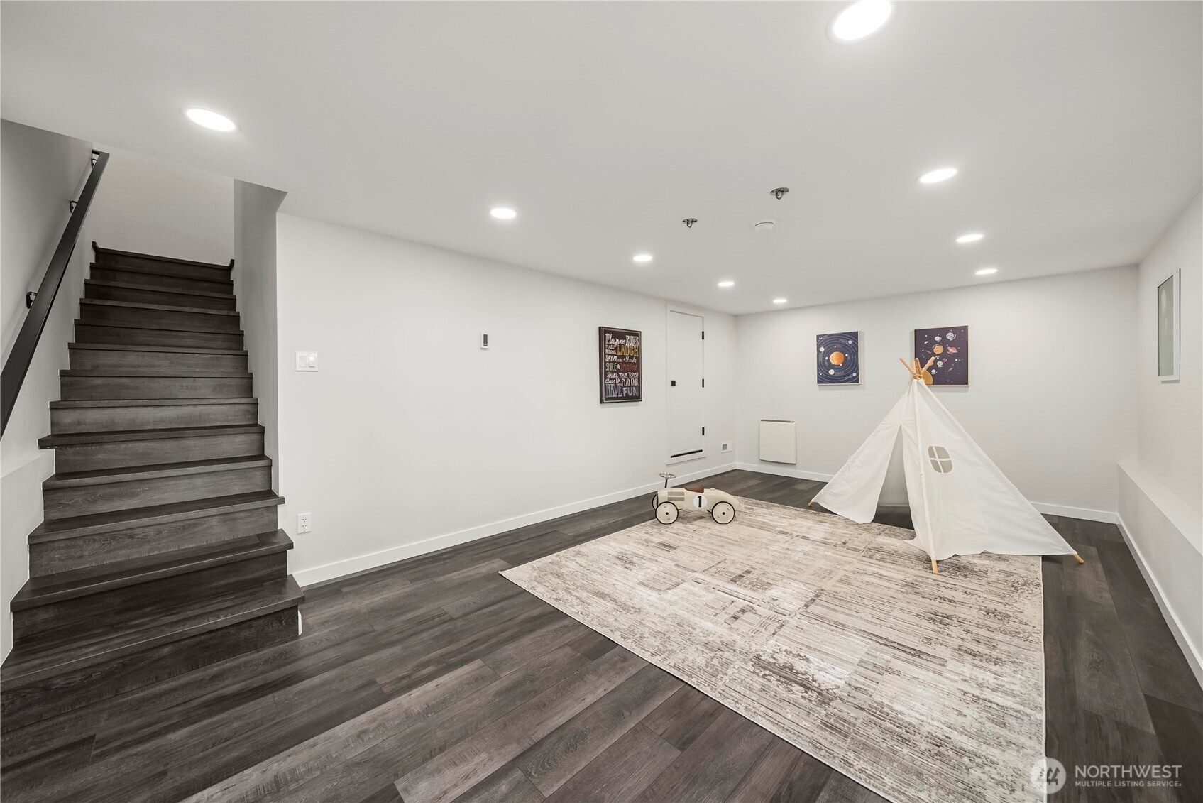 5643 16th Avenue SW Seattle WA 98106