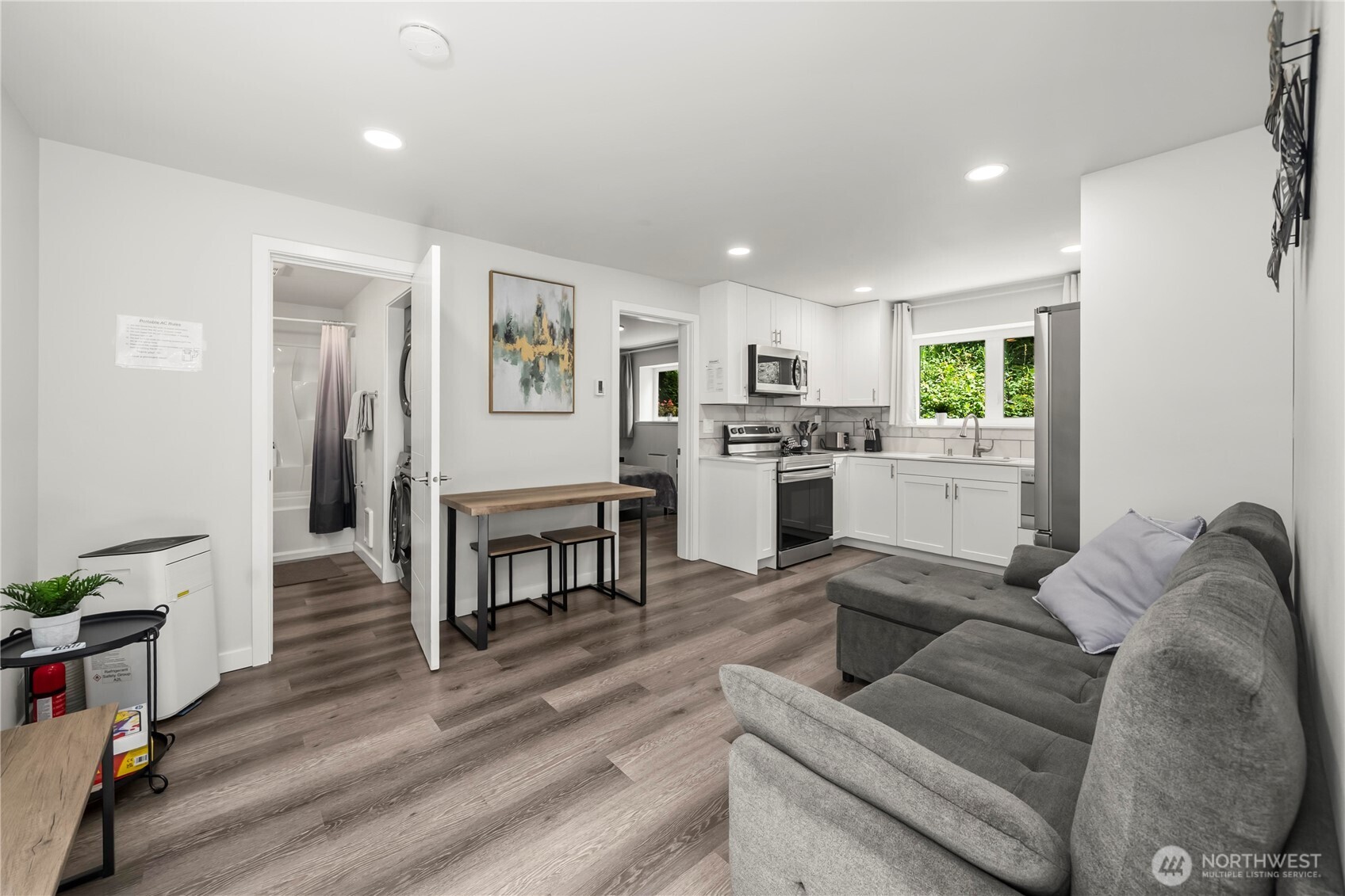 5643 16th Avenue SW Seattle WA 98106