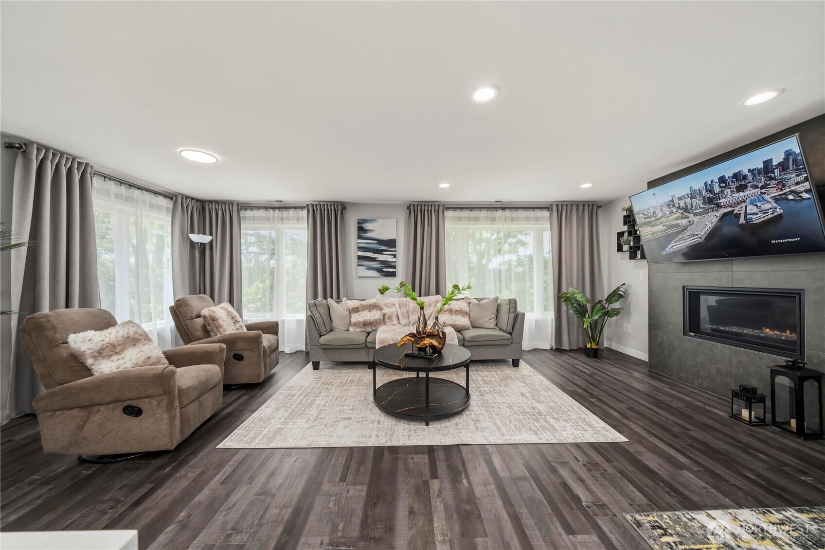 5643 16th Avenue SW Seattle WA 98106