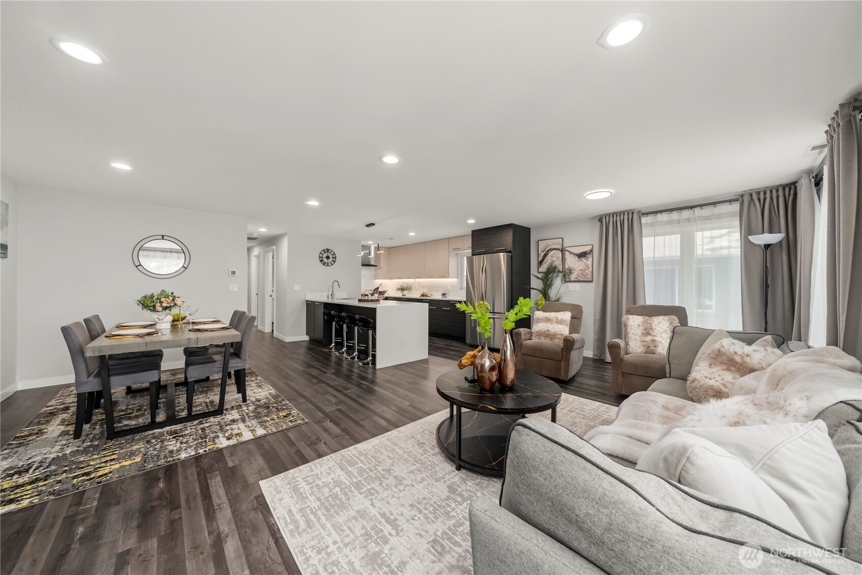 5643 16th Avenue SW Seattle WA 98106