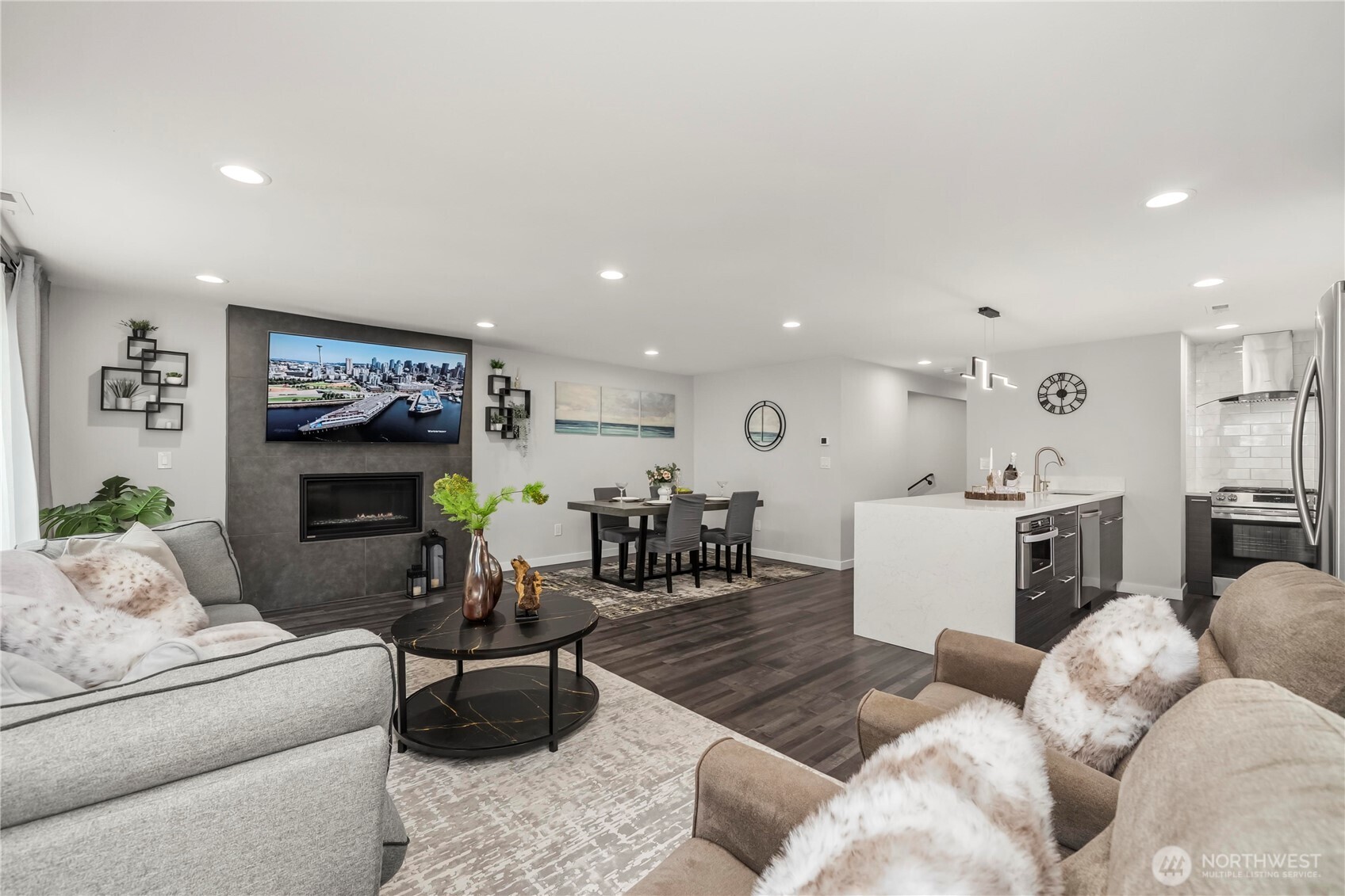 5643 16th Avenue SW Seattle WA 98106