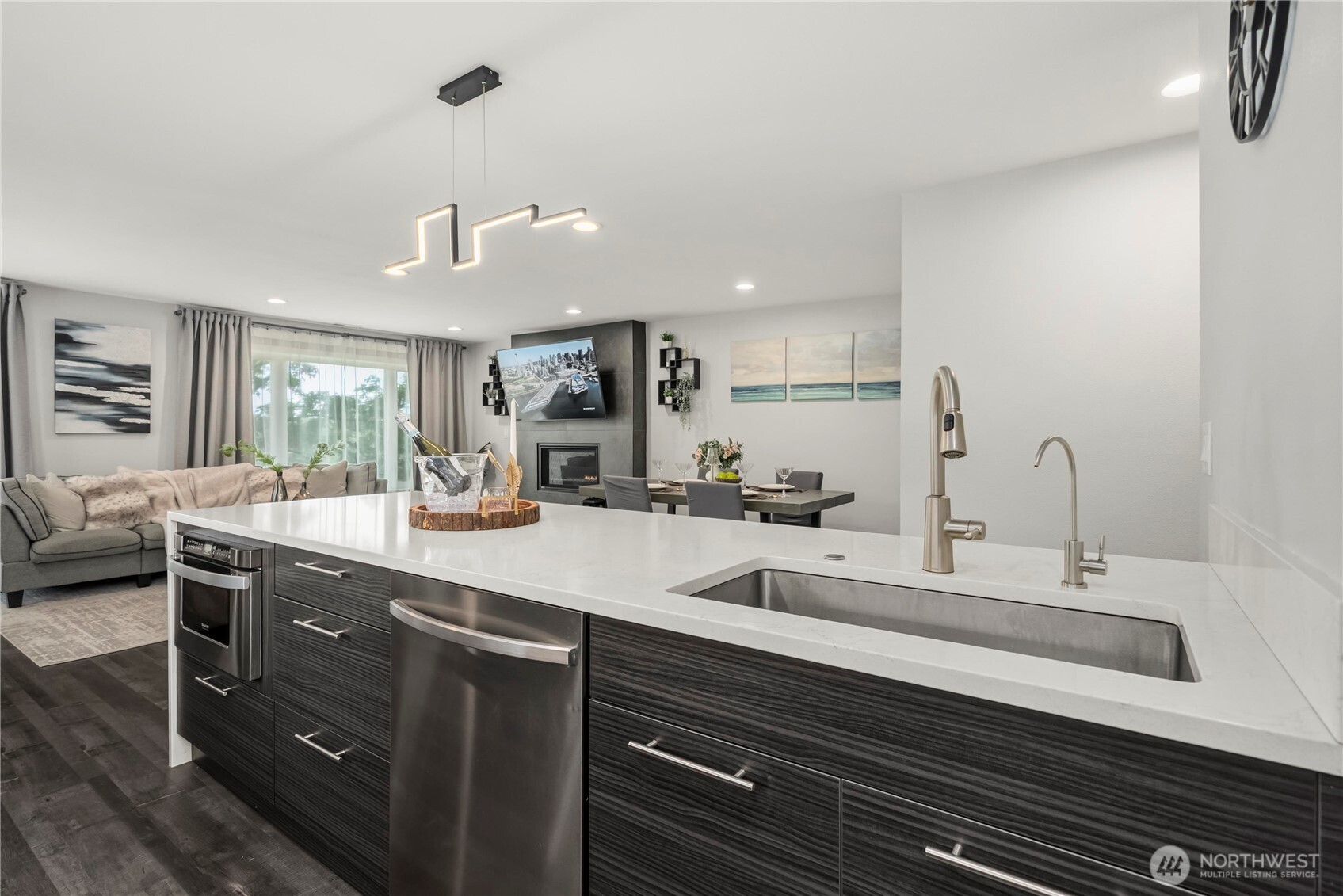 5643 16th Avenue SW Seattle WA 98106