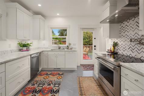 426 30th Avenue S Seattle WA 98144