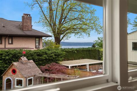 426 30th Avenue S Seattle WA 98144