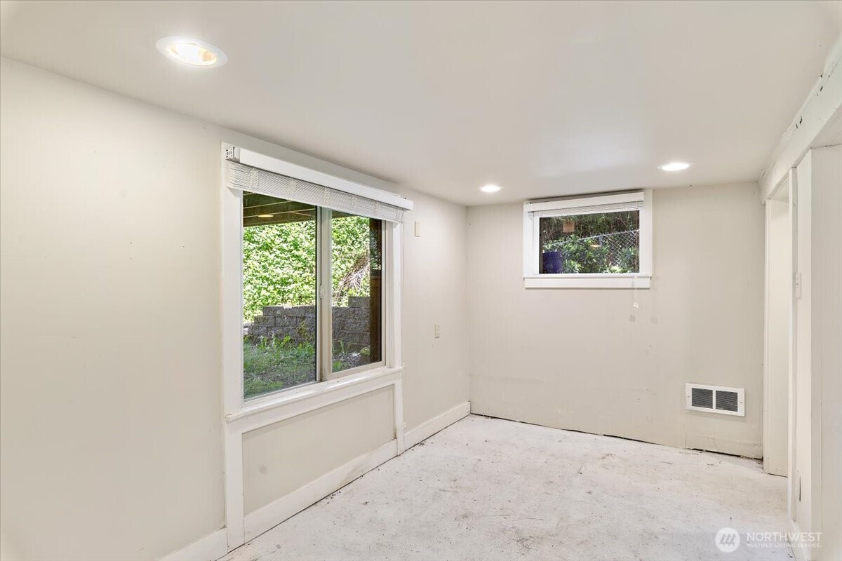 3817 Shelby Lynnwood WA 98087