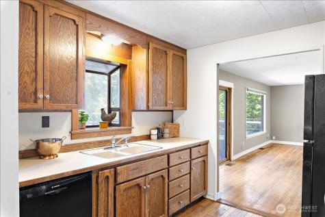 3817 Shelby Lynnwood WA 98087