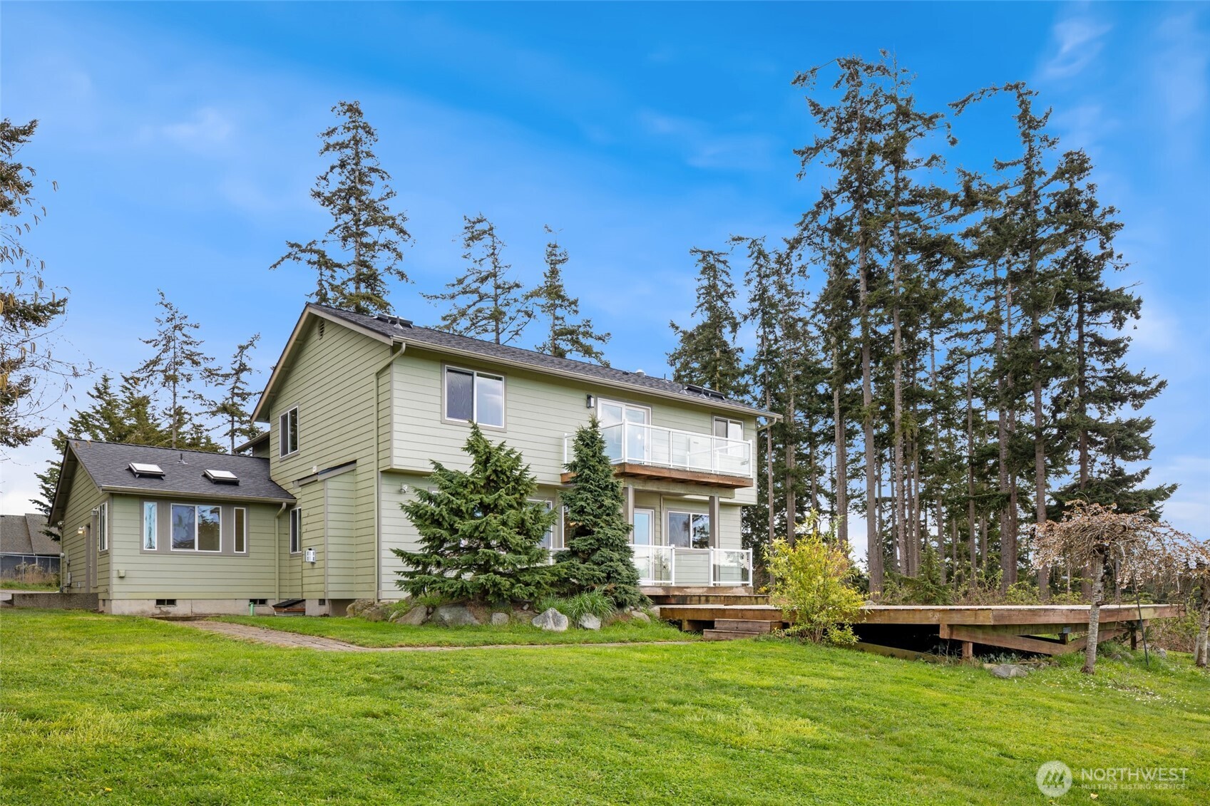 2255 Aviator Lane Oak Harbor WA 98277