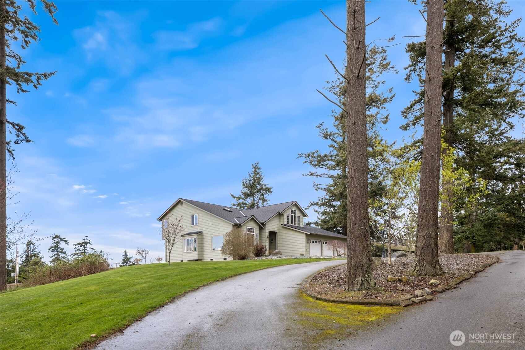2255 Aviator Lane Oak Harbor WA 98277