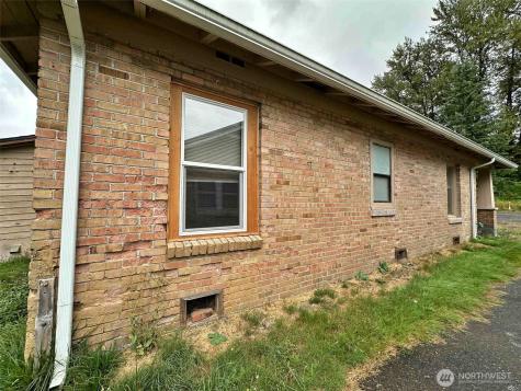 687 State Route 7 Morton WA 98356