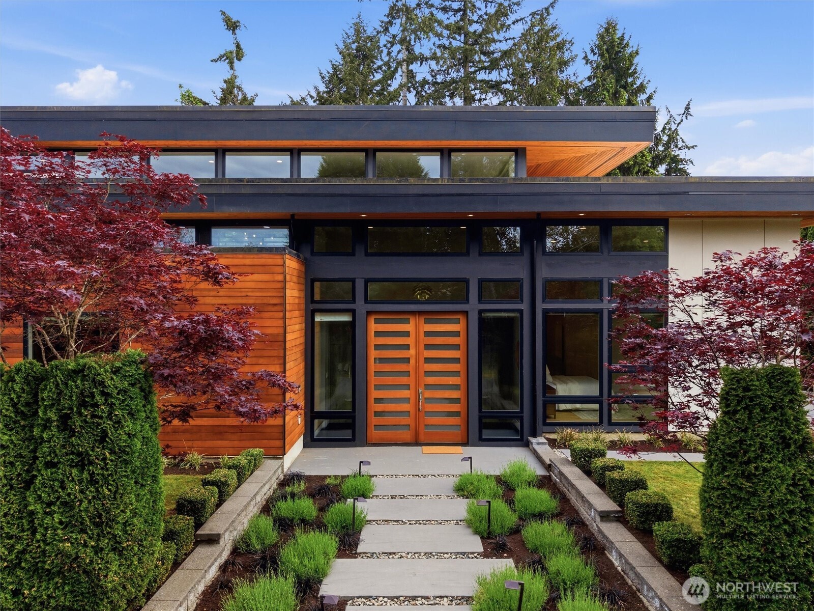 16323 NE 44th Court Redmond WA 98052