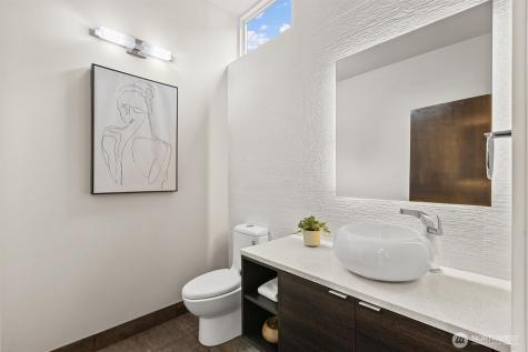 16323 NE 44th Court Redmond WA 98052