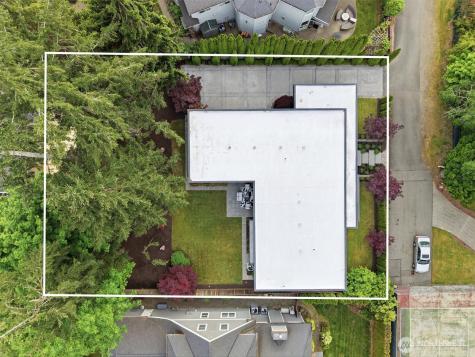 16323 NE 44th Court Redmond WA 98052