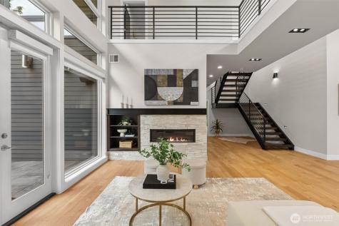 16323 NE 44th Court Redmond WA 98052