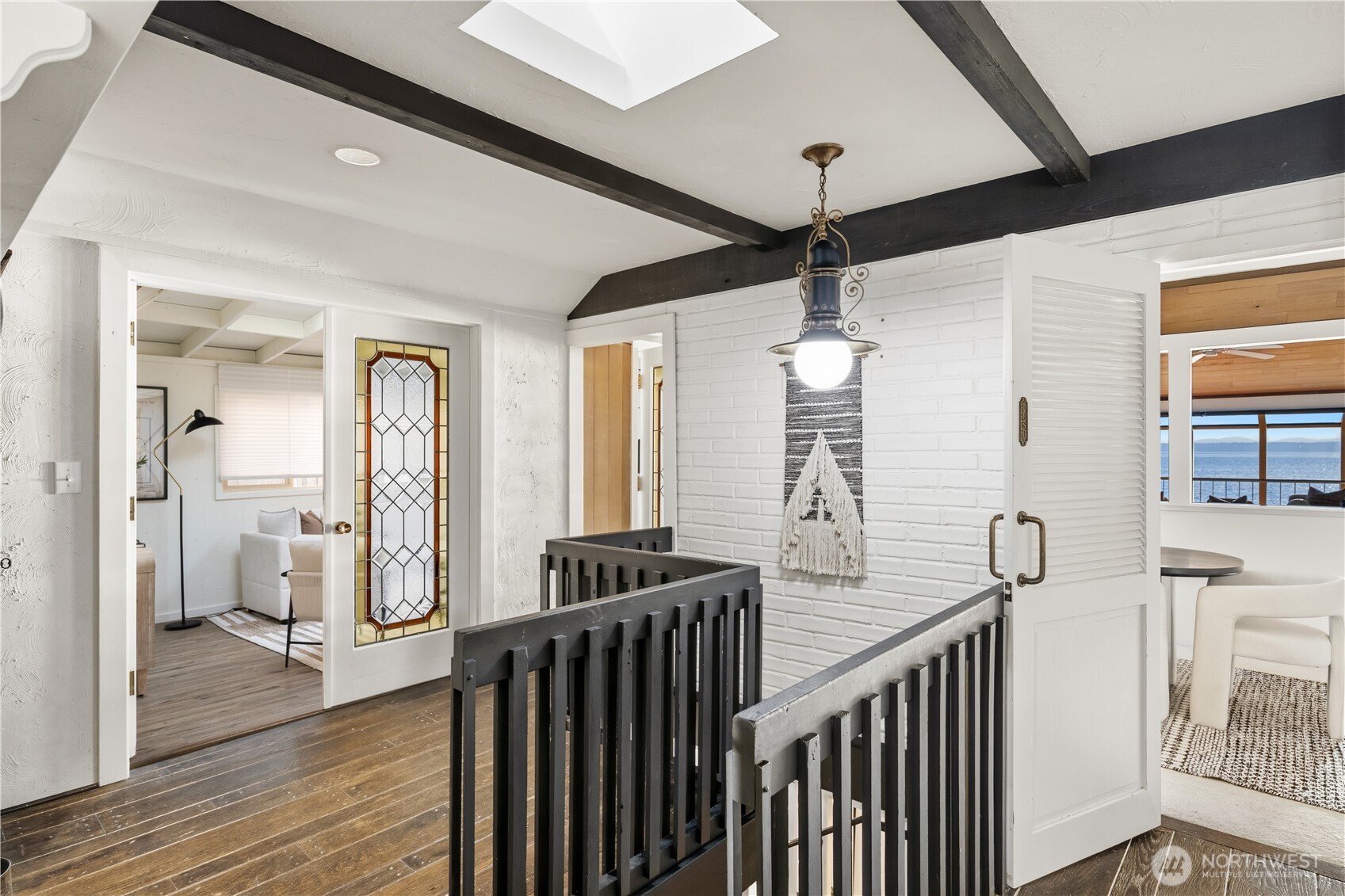 5637 Beach Drive SW Seattle WA 98136