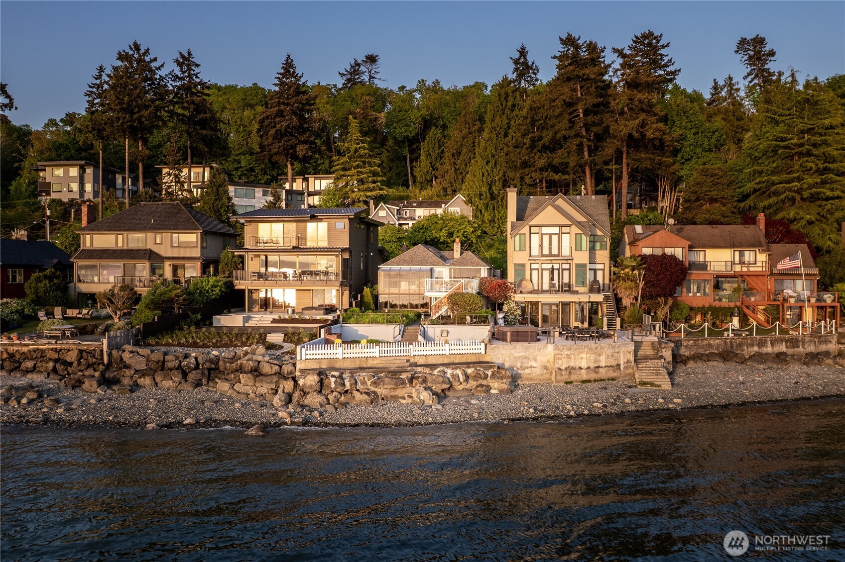 5637 Beach Drive SW Seattle WA 98136