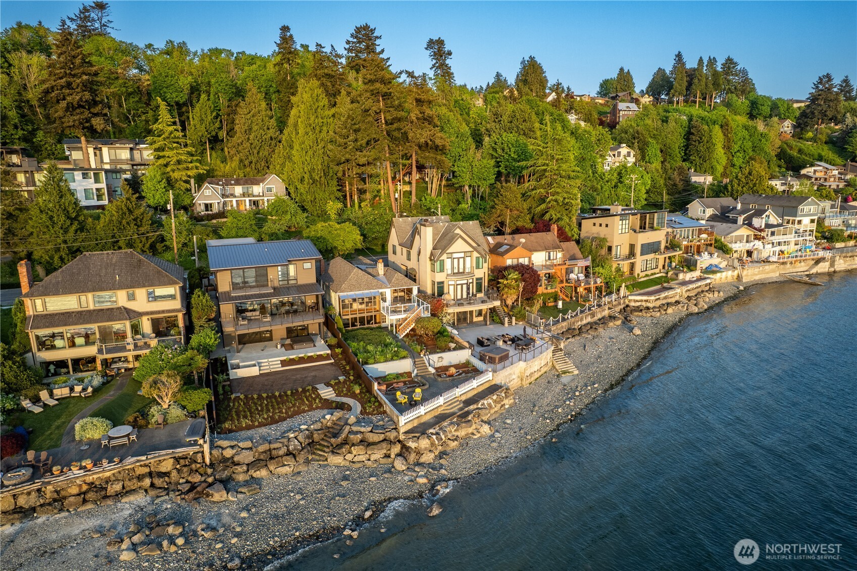 5637 Beach Drive SW Seattle WA 98136