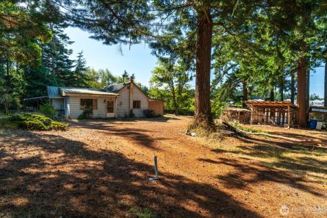1521 NW Crosby Avenue Oak Harbor WA 98277