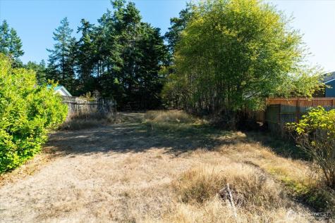 1521 NW Crosby Avenue Oak Harbor WA 98277