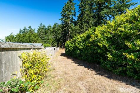 1521 NW Crosby Avenue Oak Harbor WA 98277