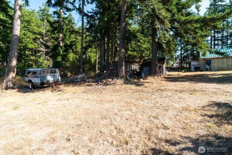 1521 NW Crosby Avenue Oak Harbor WA 98277