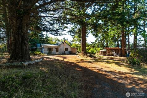 1521 NW Crosby Avenue Oak Harbor WA 98277