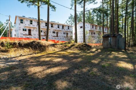 1521 NW Crosby Avenue Oak Harbor WA 98277