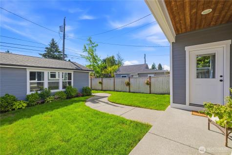 4927 N Bristol Street Tacoma WA 98407