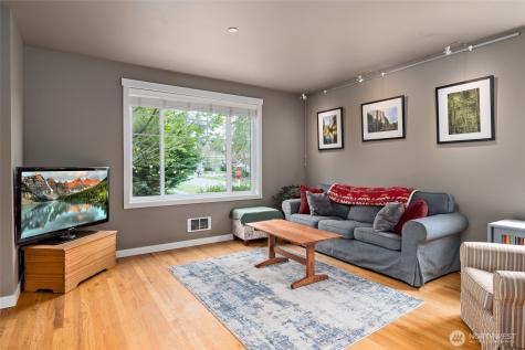 100 Wilkes Street NW Coupeville WA 98239