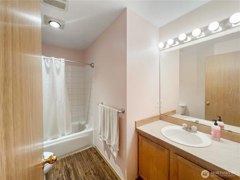 10124 SE 243rd Street Kent WA 98030