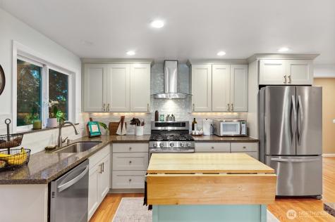 3907 SW Ida Street Seattle WA 98136