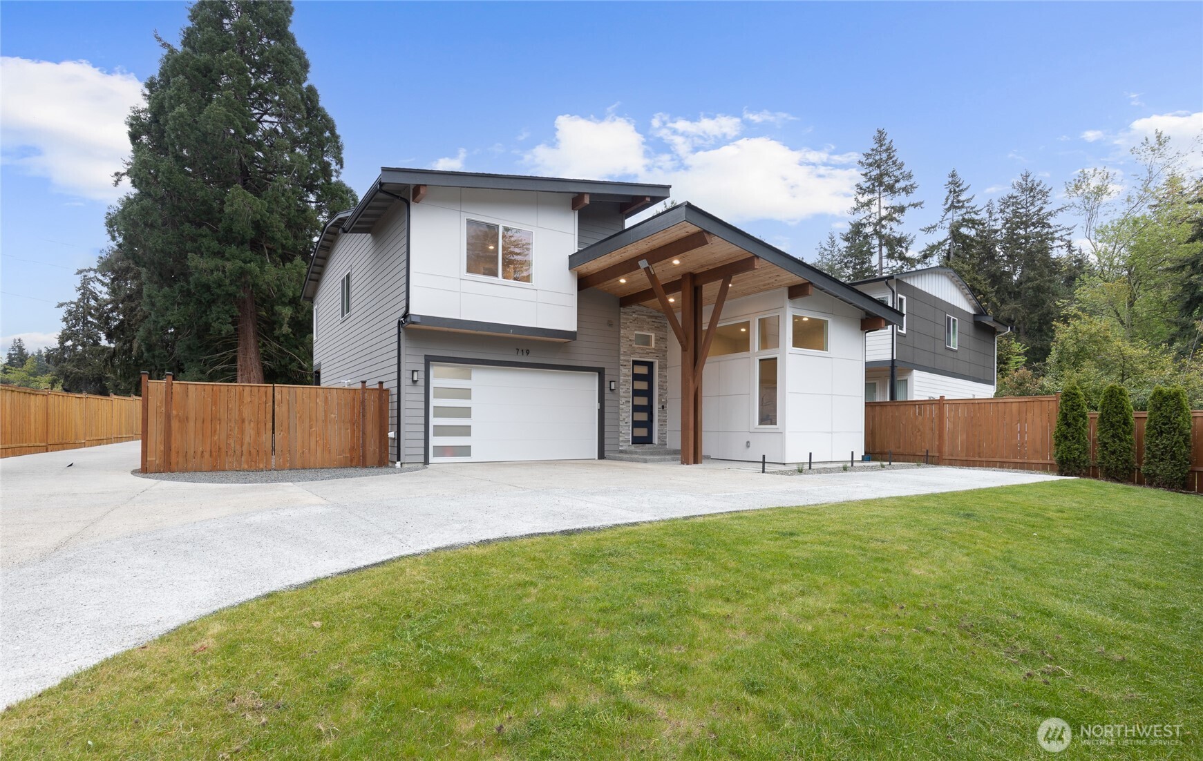 Edmonds WA, 719 Edmonds Way
