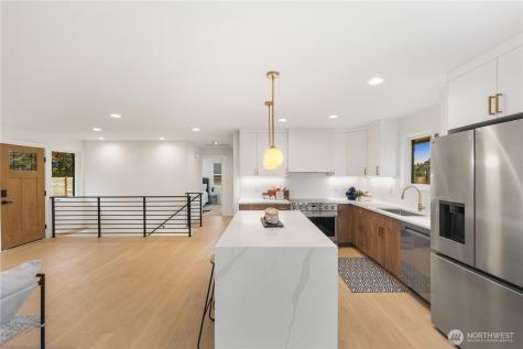2518 36th Avenue W Seattle WA 98199