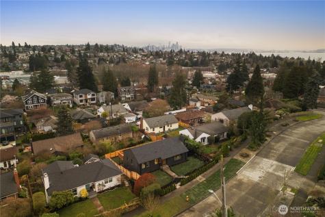 2518 36th Avenue W Seattle WA 98199