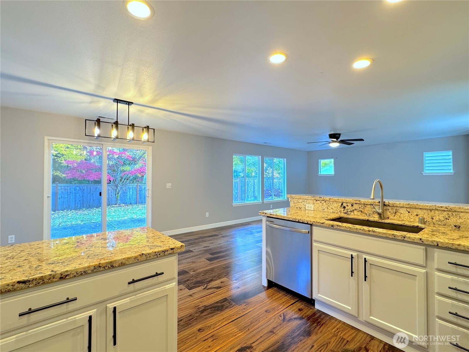 23515 SE 243rd Place Maple Valley WA 98038