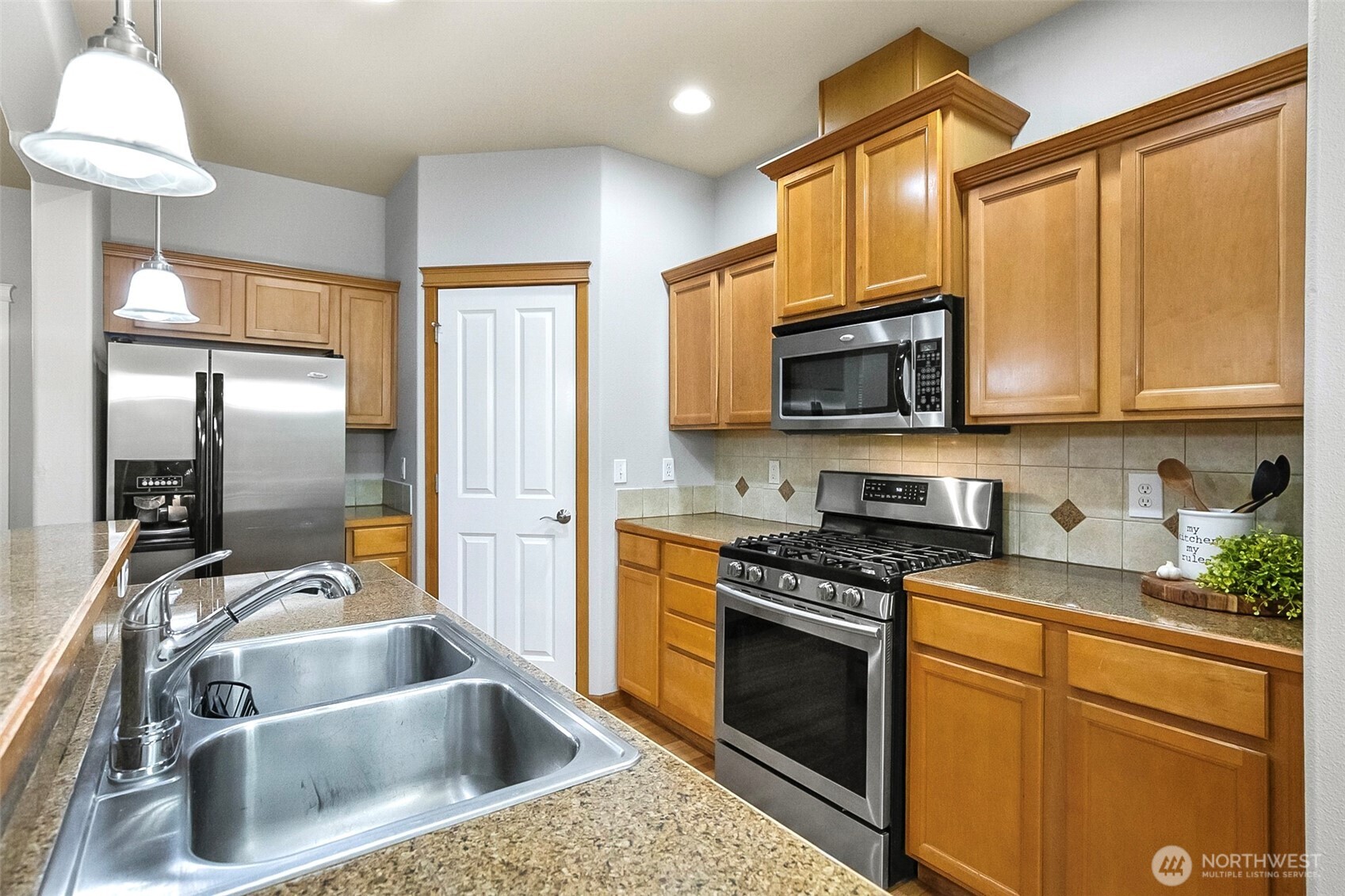 1912 106th Ave SE Lake Stevens WA 98258